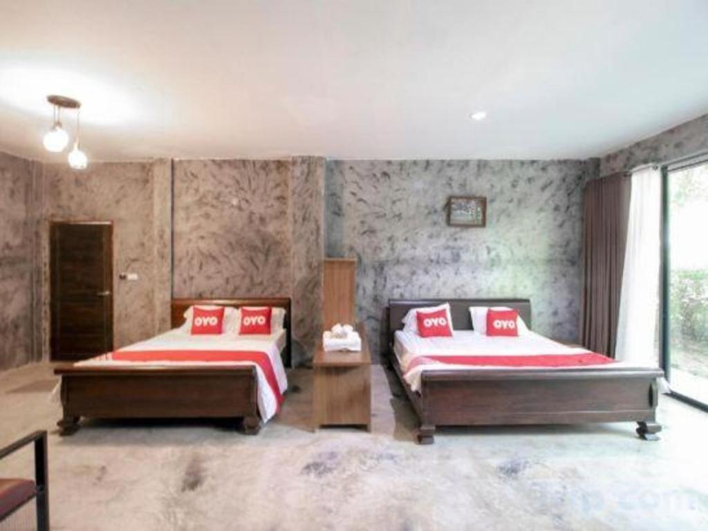 Oyo 75374 Baan Rak Mai Hotel Kanchanaburi Bagian luar foto